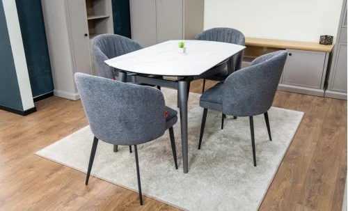 Set Masă Living Extensibilă CT106 Blat Ceramic Alb cu 4 Scaune DCM0102CF Gri