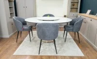 Set Masă Living Extensibilă CT163 Blat Ceramic Alb cu 4 Scaune DCM0102CF Gri