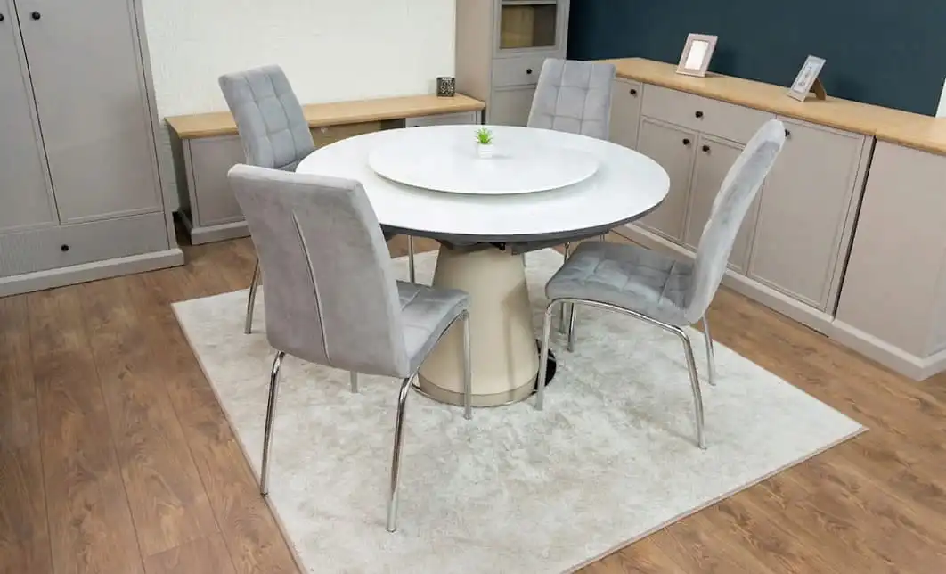 Set Masă Living Extensibilă CT163 Blat Ceramic Alb cu 4 Scaune Tapițate F630 Gri
