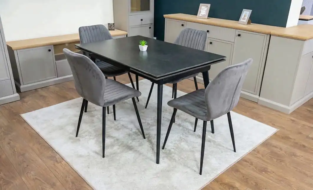 Set Masă Living Extensibilă DTM0101 Blat Ceramic Gri cu 4 Scaune Tapițate KJC104 Gri
