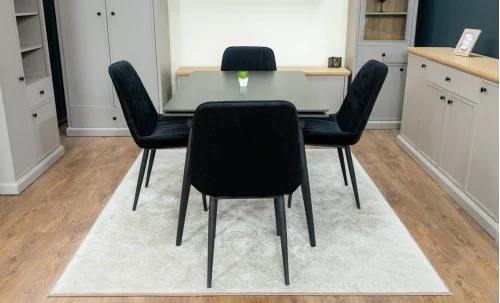 Set Masă Living Extensibilă DTM0101 Blat Ceramic Gri cu 4 Scaune Tapițate KJC176 Negre