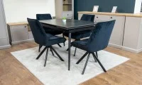 Set Masă Living Extensibilă DTM0101 Blat Ceramic Gri cu 4 Scaune Rotative KJC356 Negre 3