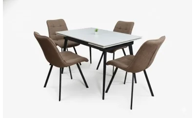 Set Masă Living Extensibilă DTM0101CS Bej cu 4 Scaune Tapițate DCM1801CF Maro