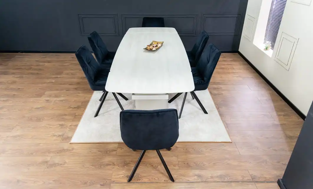 Set Masă Living Extensibilă DTM0405CS Blat Ceramic Bej cu 6 Scaune Rotative KJC356 Negre 7
