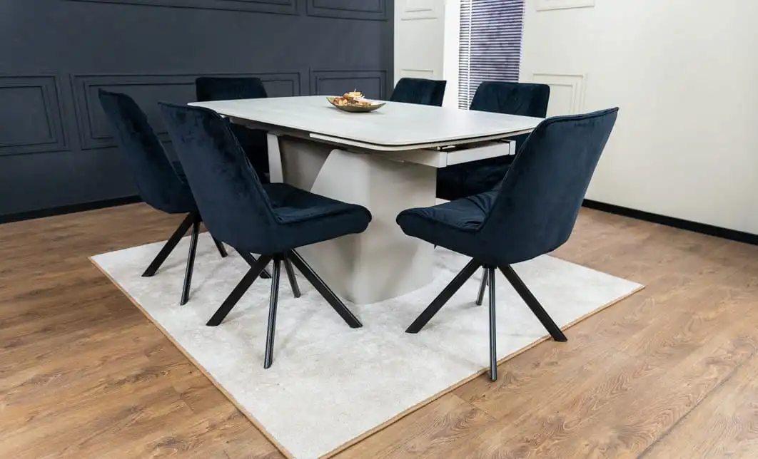 Set Masă Living Extensibilă DTM0405CS Blat Ceramic Bej cu 6 Scaune Rotative KJC356 Negre 2