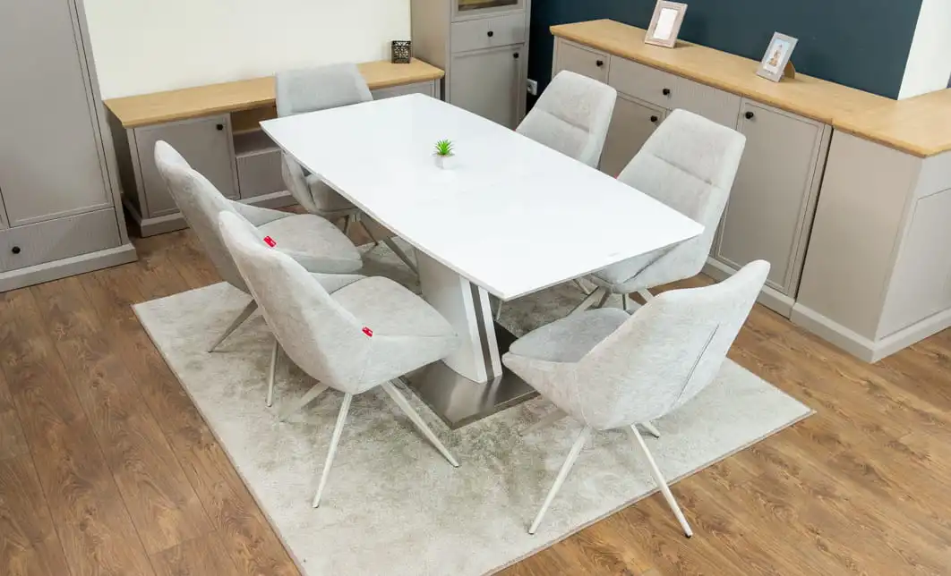 Set Masă Living Extensibilă KJT380 Blat Lucios Alb cu 6 Scaune Rotative DCM0108CS Gri Deschis 1