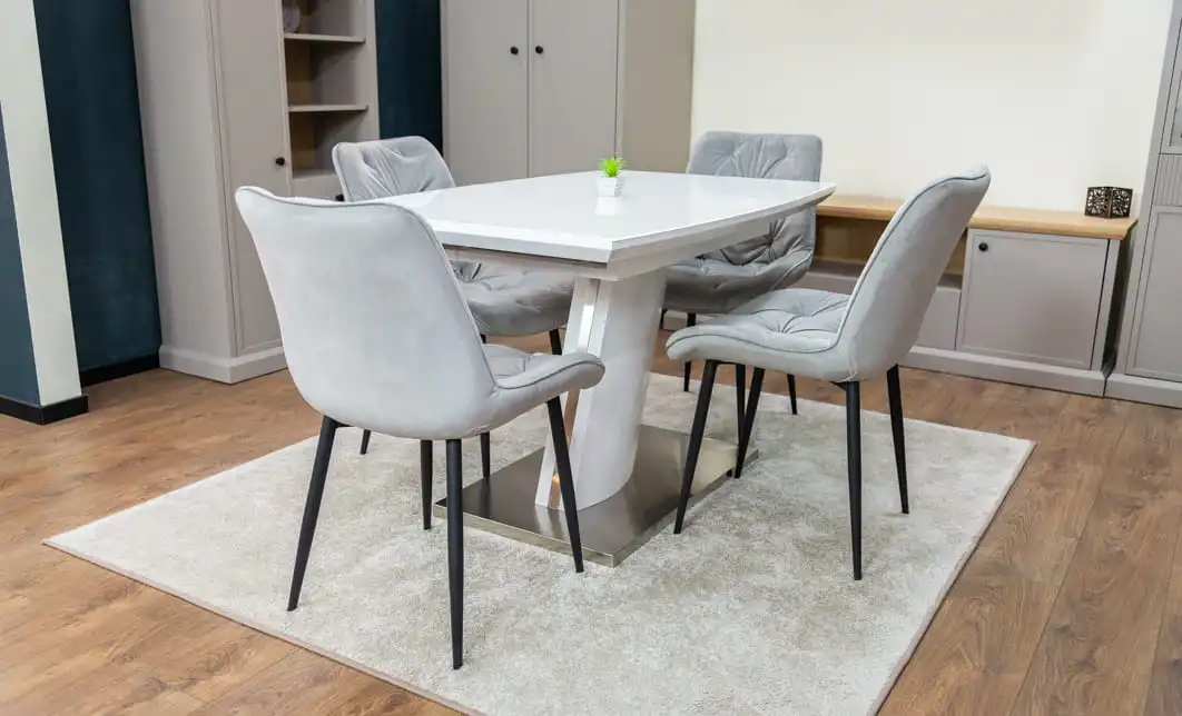 Set Masă Living Extensibilă KJT380 Blat Lucios Alb cu 4 Scaune Tapițate KJC0357 Gri 3