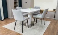 Set Masă Living Extensibilă KJT380 Blat Lucios Alb cu 4 Scaune Tapițate KJC0357 Gri 3