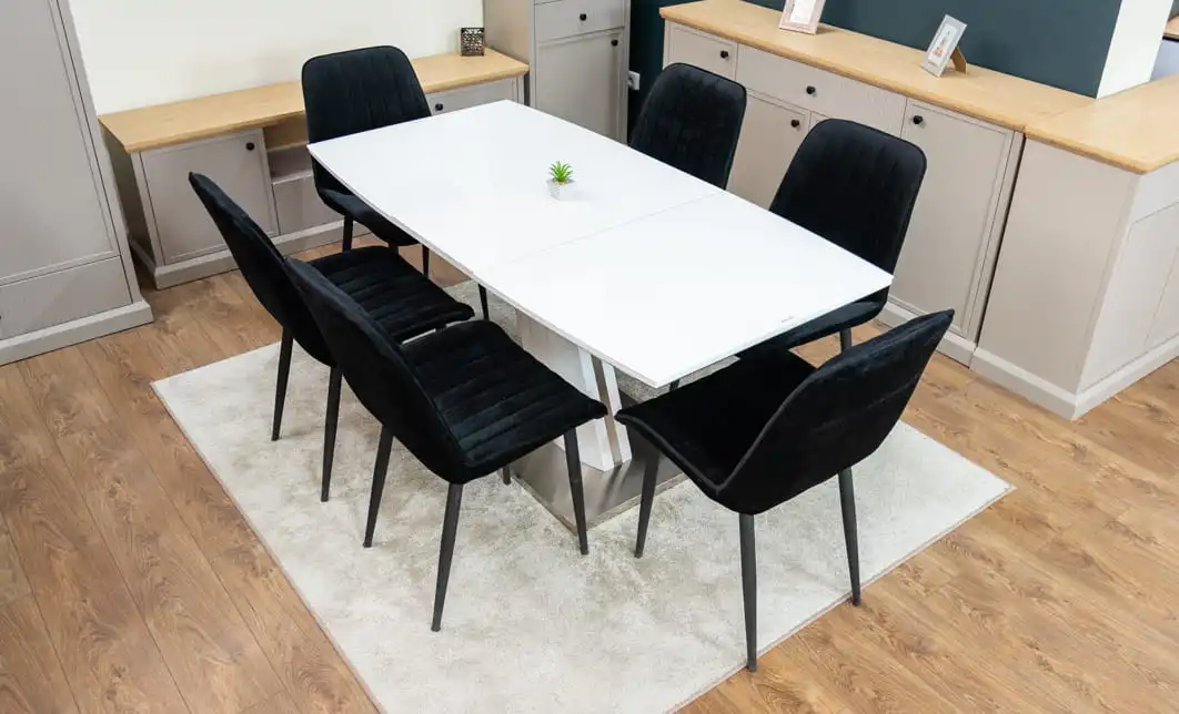 Set Masă Living Extensibilă KJT380 Blat Lucios Alb cu 6 Scaune Tapițate KJC176 Negre 1