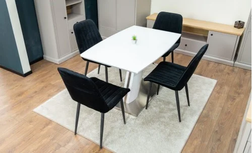 Set Masă Living Extensibilă KJT380 Blat Lucios Alb cu 4 Scaune Tapițate KJC176 Negre