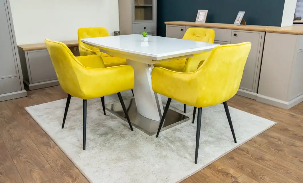 Set Masă Living Extensibilă KJT380 Blat Lucios Alb cu 4 Scaune KJC38 Galbene 2