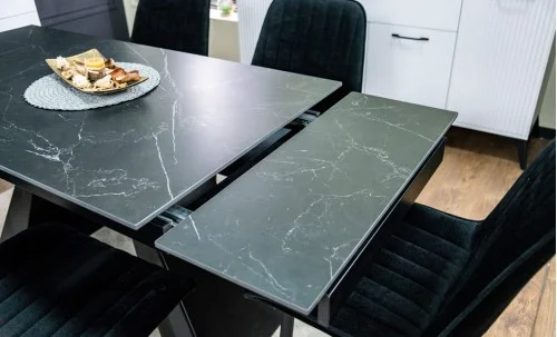 Set Masă Living Extensibilă KJT416 Neagră cu 4 Scaune KJC176 Negre
