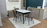 Set Masă Living Extensibilă KJT4711-1 Alb cu 4 Scaune KJC5341 Maro