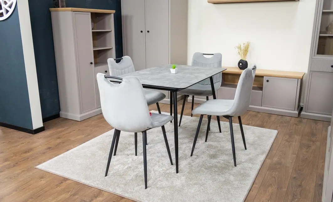 Set Masă Living Extensibilă KJT546 Gri cu 4 Scaune Tapițate KJC0358 Gri