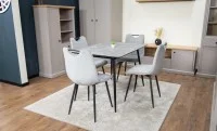 Set Masă Living Extensibilă KJT546 Gri cu 4 Scaune Tapițate KJC0358 Gri