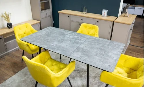 Set Masă Living Extensibilă KJT546 Gri cu 4 Scaune Tapițate KJC38 Galbene