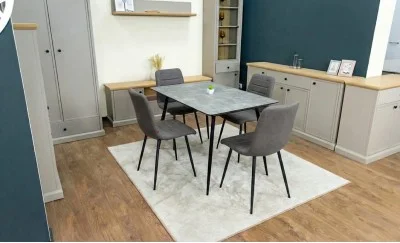Set Masă Living Extensibilă KJT546 Gri cu 4 Scaune Tapițate KJC5341 Maro