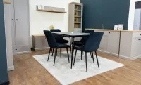 Set Masă Living Extensibilă KJT546 Gri cu 4 Scaune Tapițate KJC176 Negre 9