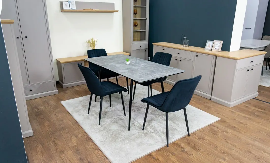 Set Masă Living Extensibilă KJT546 Gri cu 4 Scaune Tapițate KJC176 Negre 2