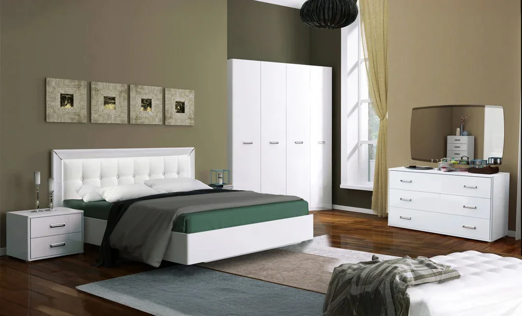 Dormitor Modern Bella White cu Dulap 4 Uși
