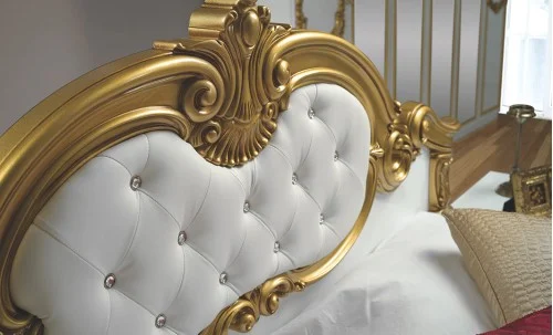 Dormitor Clasic Barocco Bianco Gold cu Dulap 4 Uși