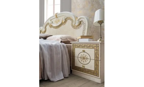 Dormitor Clasic Paloma Bianco Gold cu Dulap 6 Uși