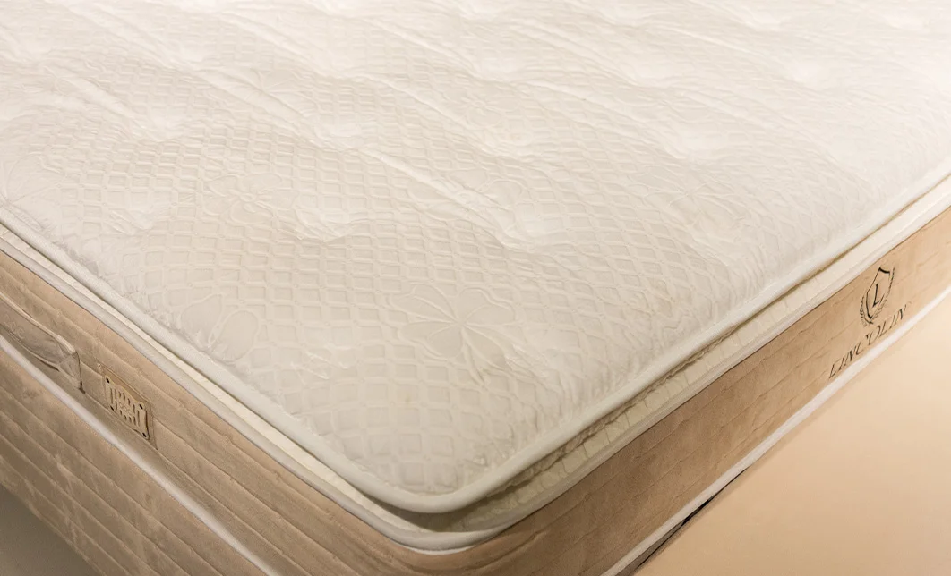 Set Pat cu Saltea si Somiera Lincolin 140x200
