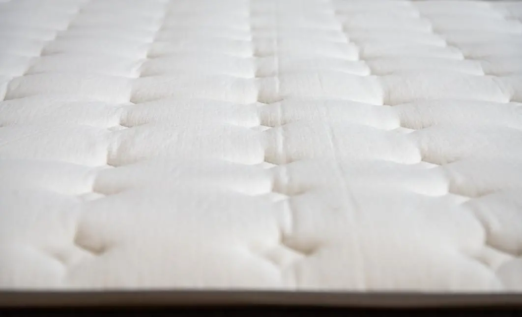 Set Pat Tapitat cu Saltea si Somiera Split Gri Inchis, 160x200