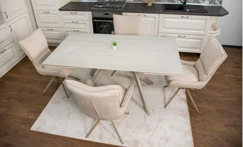 Set Masă Living Extensibilă Bej DTM0107 cu 4 Scaune DCM0607CS Bej
